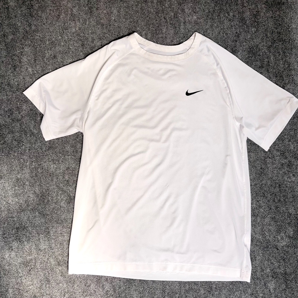 NWOT Nike Ready Dri-FIT Men's Medium White Short Sleeve Fitness Shirt DV9815-100